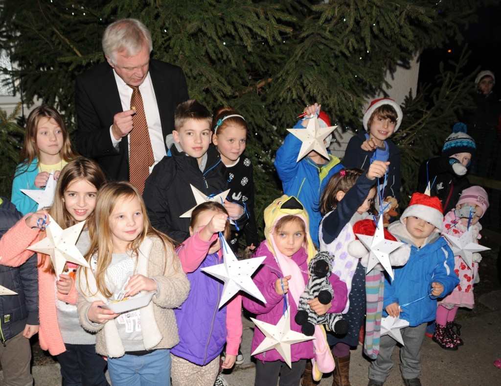 Gilberdyke Christmas lights 2014 - 7th December